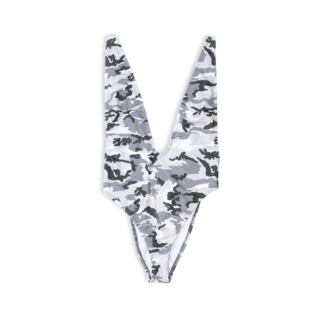 🆕Dippin’ Daisy’s Camo swimsuit